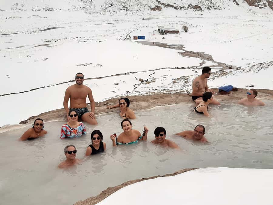 CAJON DEL MAIPO TOUR + TERMAS COLINA + EMBALSE EL YESO AND PICNIC - Getting to Termas Colina: river-side pools and a structured, guided flow