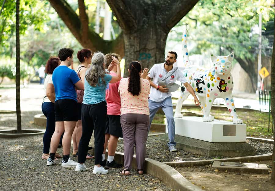 Cali: Walking tour of the historic center - Key highlights you’ll feel right away