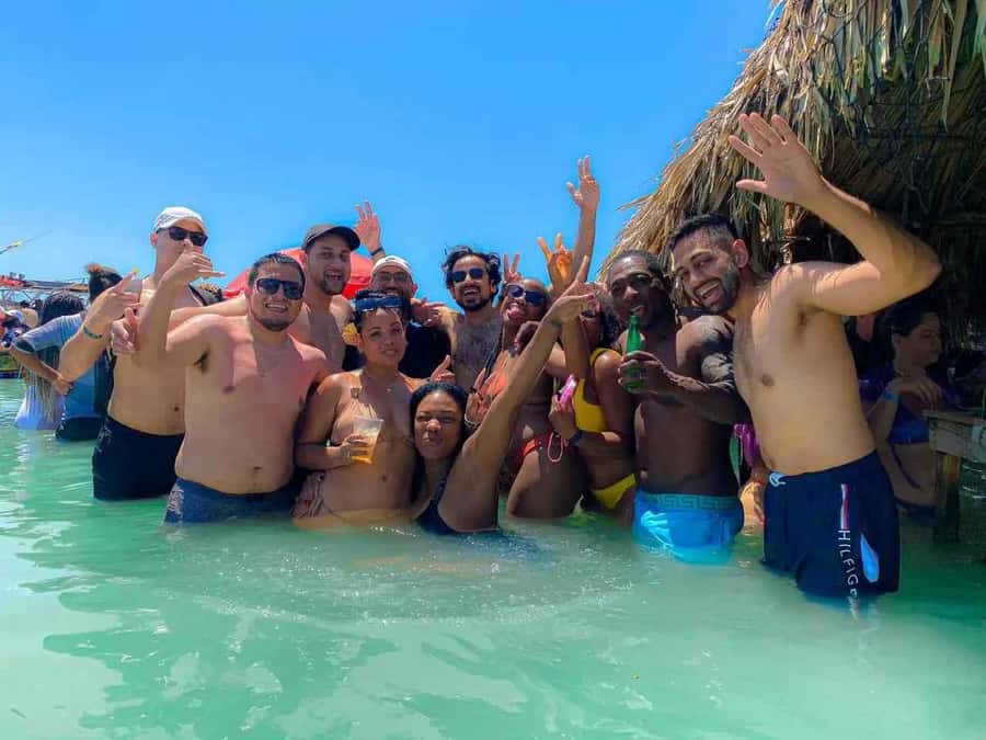 Cartagena: 5 Rosario Islands, Full party with drinks, Snorkeling and lunch - Isla Privada Lunch Choices and Coral-Island-Style Relaxing