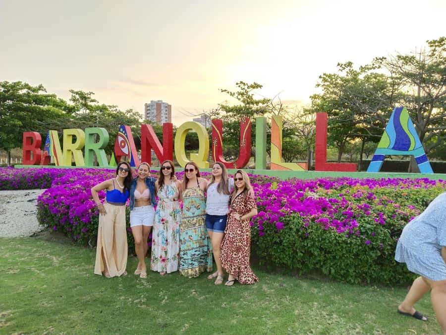 Cartagena: Barranquilla and Santa Marta BILINGUAL GUIDE - One Real-World Consideration