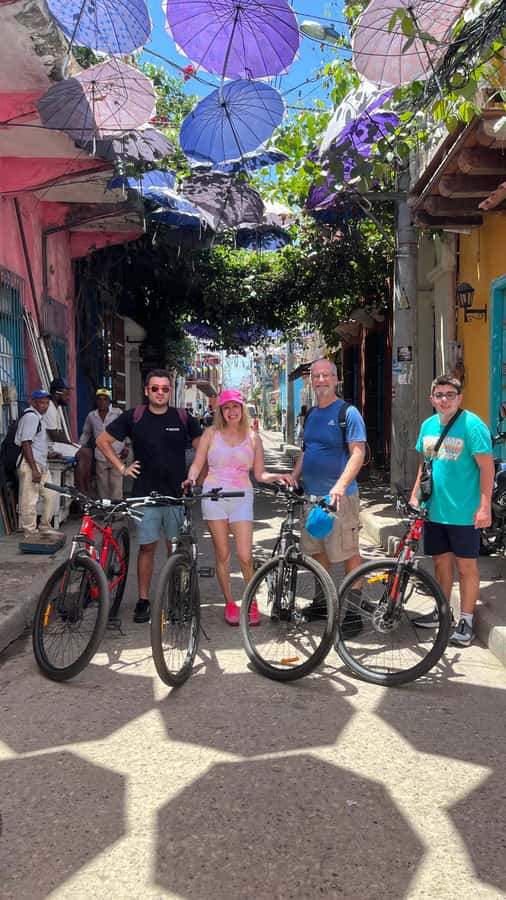 CARTAGENA: BIKE RIDE WITH LUNCH AT BOURDAIN'S FAVORITE SPOT - Why this Cartagena bike-and-food plan works
