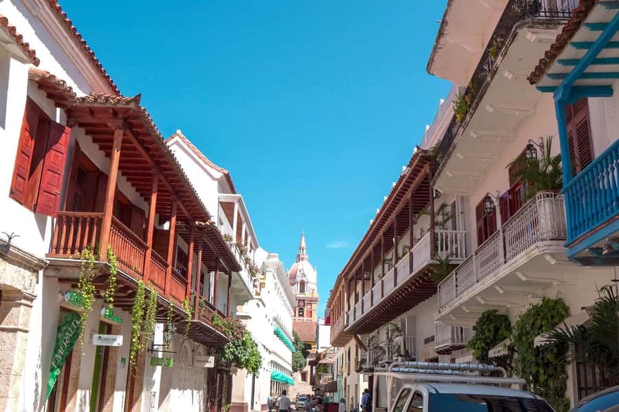 Cartagena: BILINGUAL CITY TOUR San Felipe Castle & Old city - Bocagrande, Laguito, and Castillo Grande: Cartagena’s seaside “now”