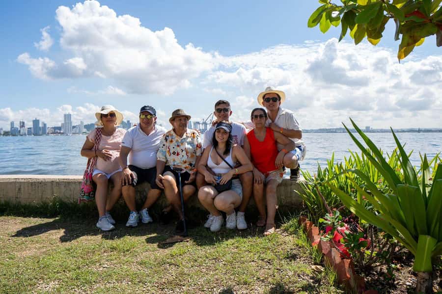 Cartagena: CITY TOUR IN ENGLISH, Old city, Monuments, Castle - Price and value: how $16 stacks up for four hours