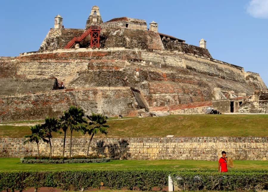 Cartagena City Tour with San Felipe Castle & Old Town Walk - Pickup, Getting There, and What to Bring