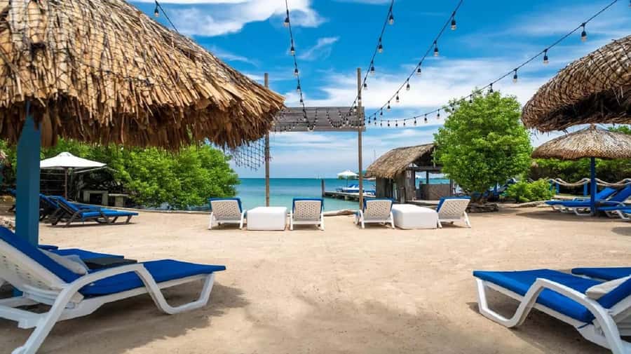 Cartagena: Coralina Island Day Trip with Lunch - An 8-hour Cartagena to Coralina Island rhythm that actually works