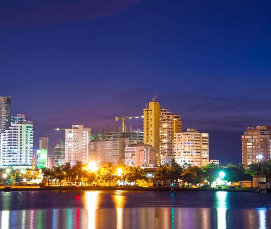 Cartagena: Dinner on a boat while you sail through the Bay - Should you book this Cartagena dinner-on-a-boat tour?