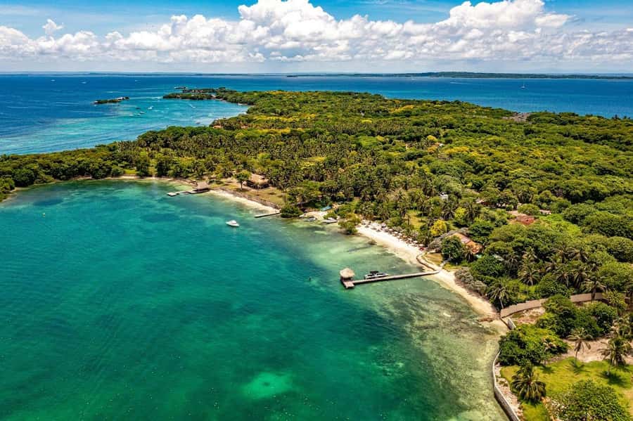 CARTAGENA: EXCURSION to the Rosario Islands by boat and white beach by bus. - Lunch on the route: included meal value (and what it tends to be)