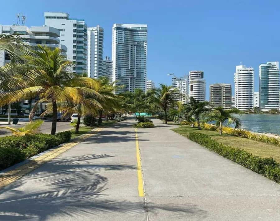 Cartagena: Explore with a city tour aboard a typical "chiva". - Cartagena landmark section: viewpoints and walking time