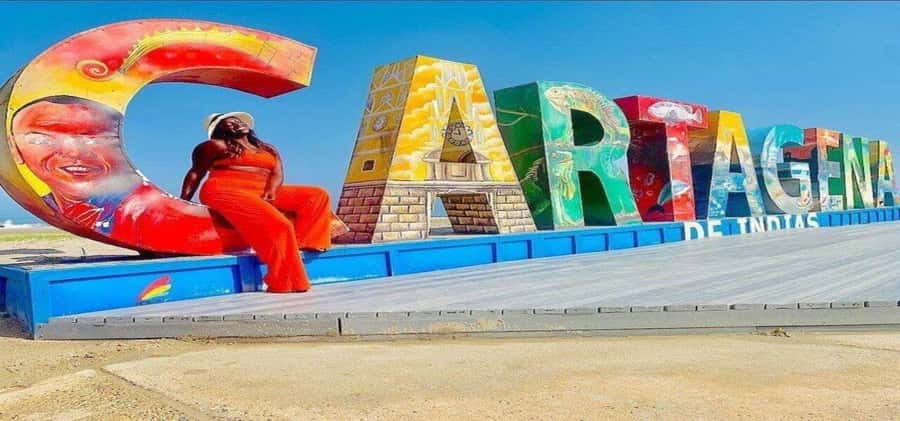 Cartagena: Explore with a city tour aboard a typical "chiva". - Cartagena Letters: the photo stop that keeps things simple