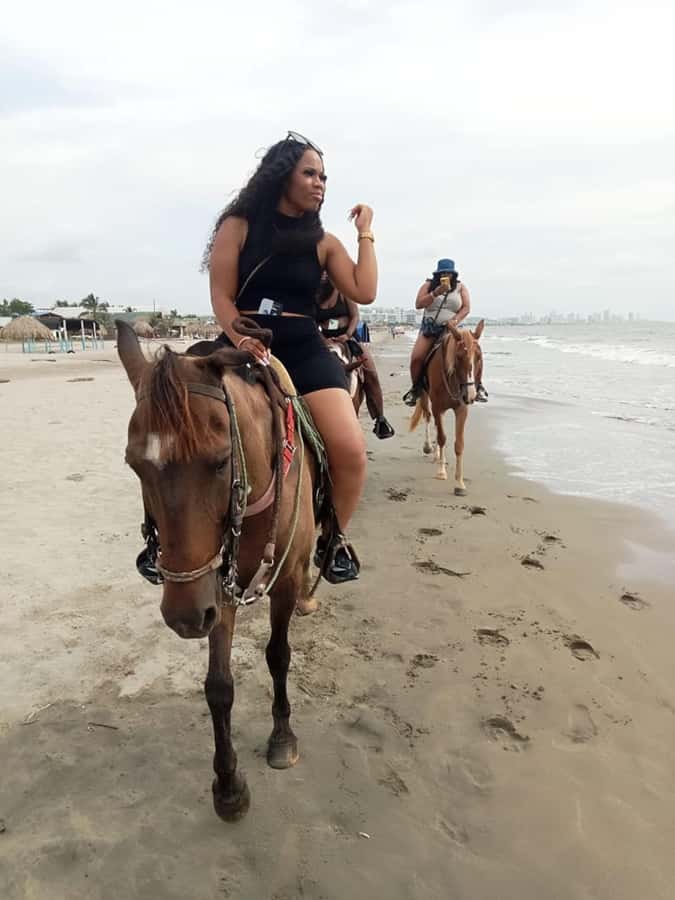 Cartagena: Horse riding on the beaches of Cartagena & PHOTOS - Photos and Video: Getting Images Without the Awkward Angle