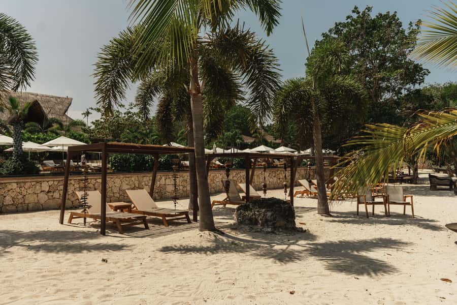 Cartagena: Makani Luxury Beach Club Day Pass - Activities beyond lounging: yoga, dance, fitness, tantra