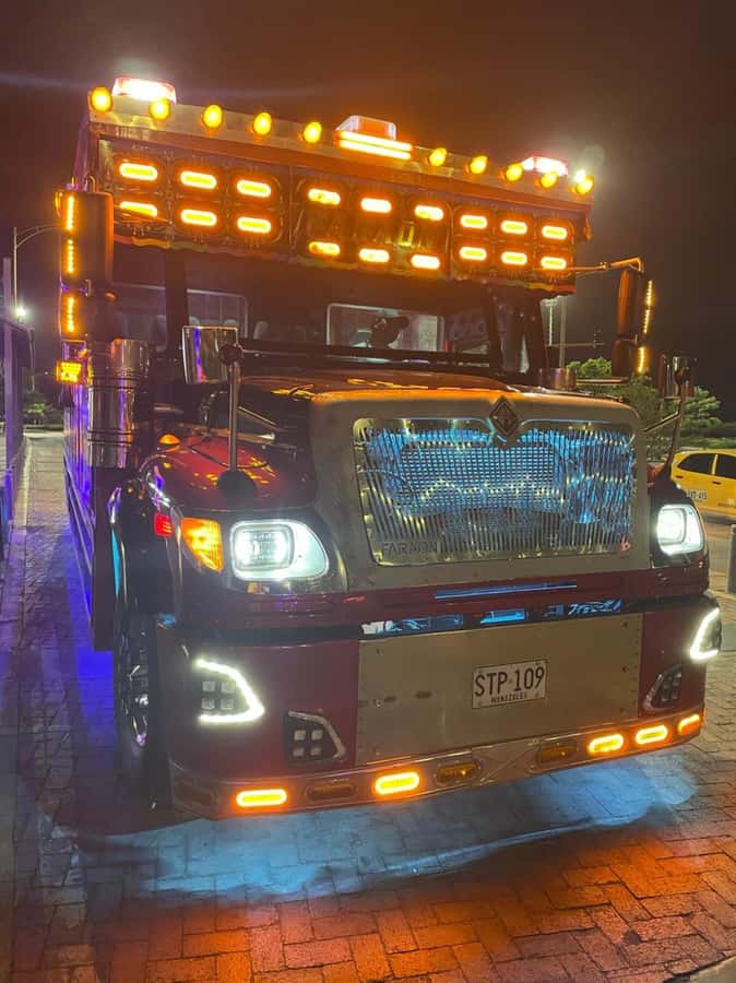 Cartagena: Party Bus Tour In Cartagena - Where the Party Starts: Monumento Torre del Reloj