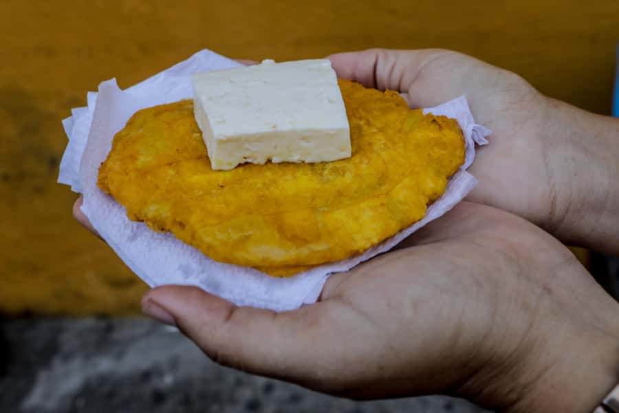 Cartagena: Street Food Walking Tour - Getting started at Loncheria Polo Norte (and what to watch for)