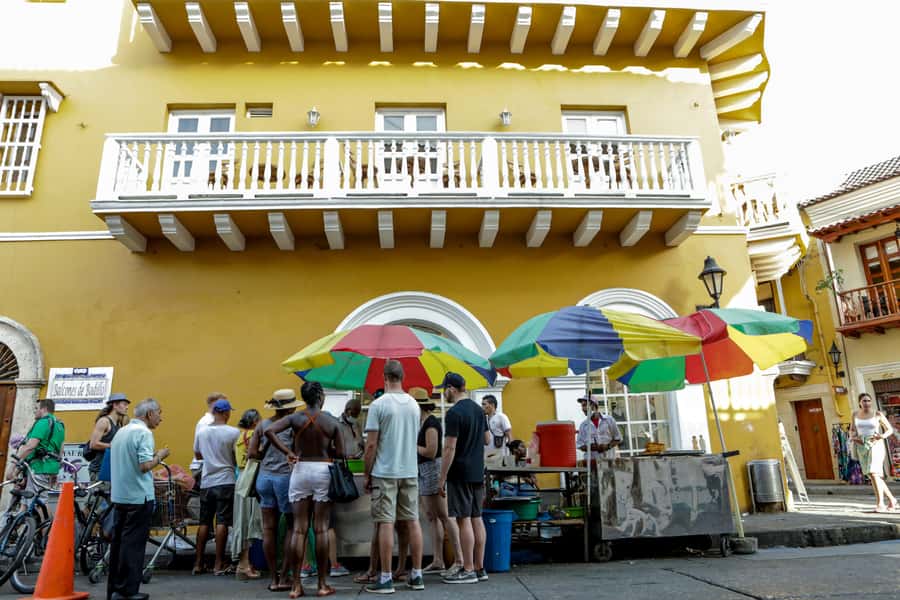 Cartagena: Street Food Walking Tour - Plantain, fruit, and the fried-food reality check