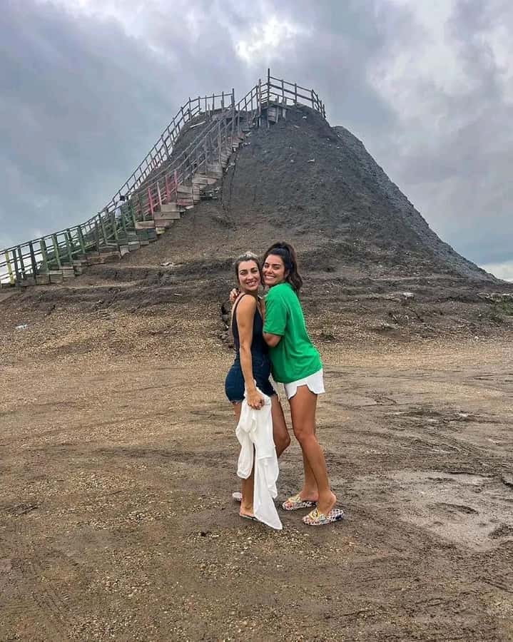 Cartagena: Totumo Mud Volcano with Bilingual Guide - Totumo Mud Volcano rules: medicinal mud, real swamp vibes