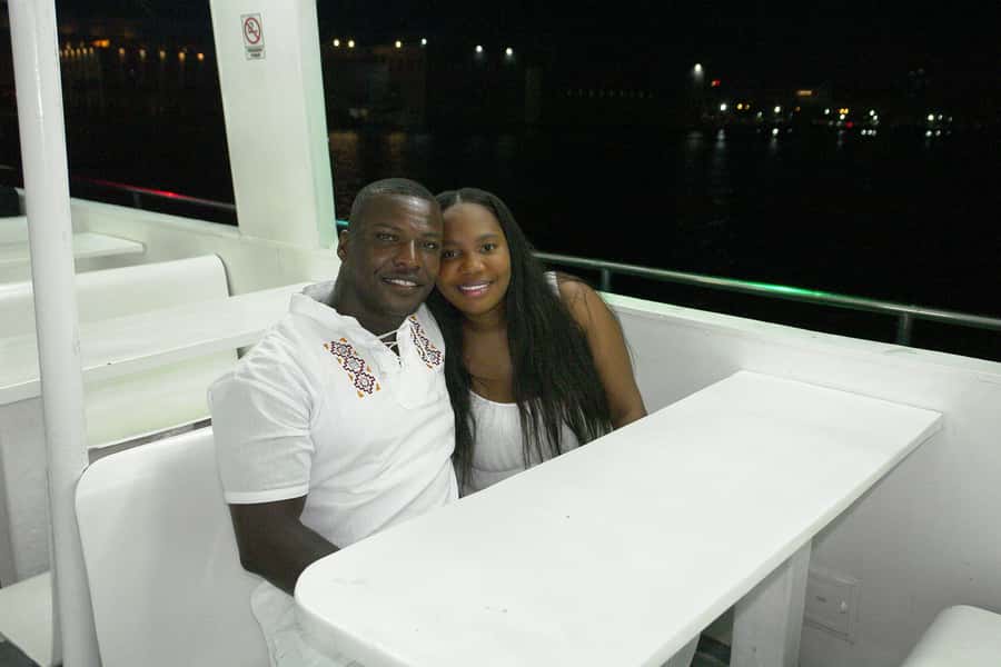 Cartagena: White Night Boat Tour with Dinner and Open Bar - Dinner on the water: what’s actually in your meal