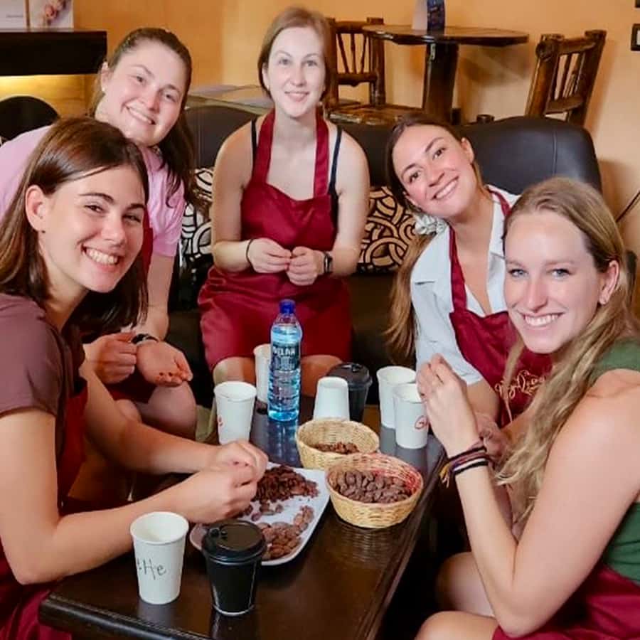 Chocolate workshop; gastronomic experience of cocoa. - Your Take-Home Chocolate Bar: The Sweet Proof