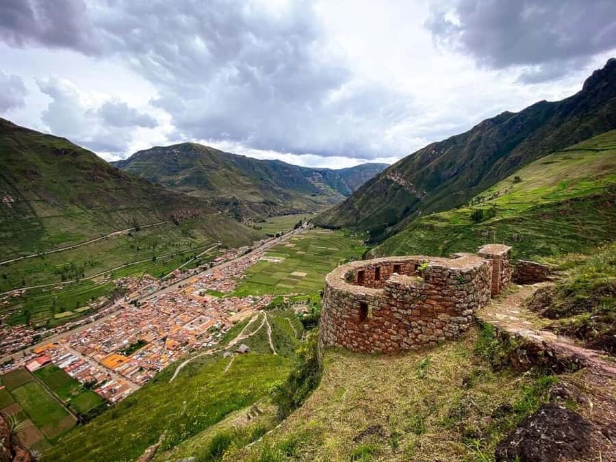 City Tour Cusco & Valle Sagrado Pisac mas Almuerzo - Cusco’s four ceremonial stops: Sacsayhuamán, Qenqo, Puka Pukará, Tambomachay