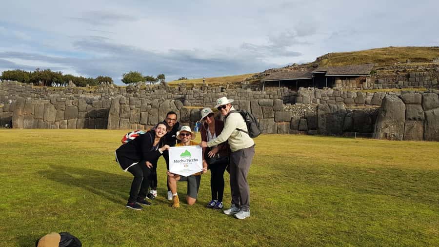 City Tour in Cusco - Getting There Comfortably: Hotel Pickup and A/C Van