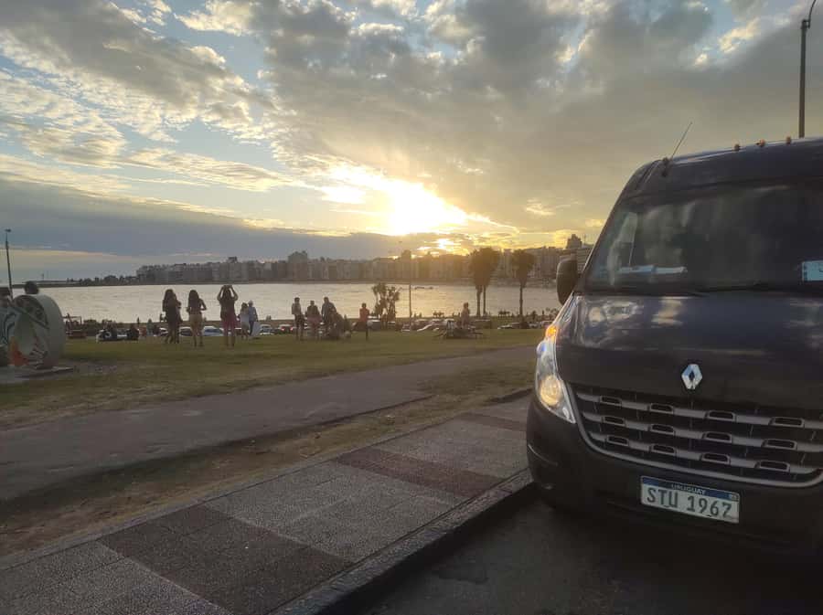 City Tour of Montevideo - Getting Oriented Fast: Pickup, Minivan Comfort, and Timing