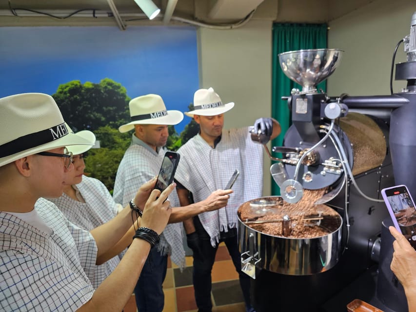 Coffee Experience with roasting show in Comuna 13 - Key things I’d plan around