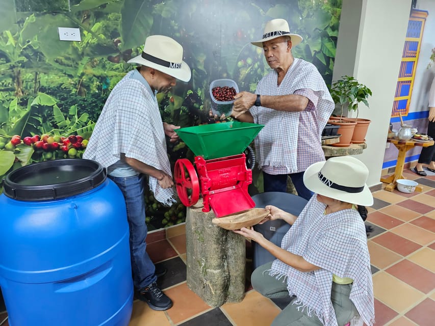 Coffee Experience with roasting show in Comuna 13 - Medallo Coffee in Comuna 13: the setting and what you’ll gain