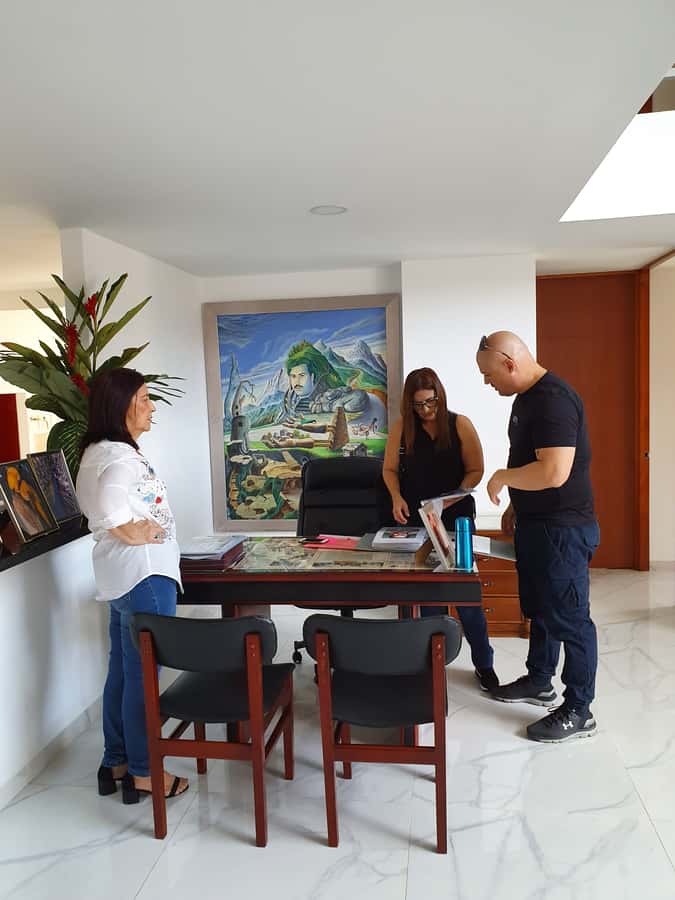 Colombia: Official Pablo Escobar Meet the Family Museum Tour - The Setting: Private Group, Pickup in El Poblado or Laureles