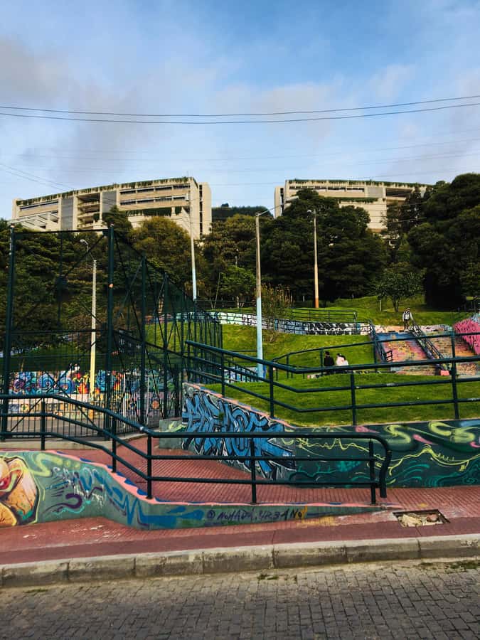 Complete Walking Tour in Bogota's Downtown - Bilingual guides and a pace that fits 150 minutes