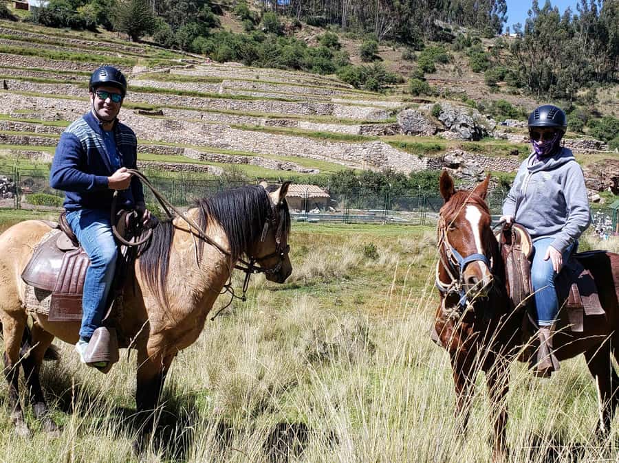 Cusco: 3-Hour Horse Riding Tour to the Temple of the Moon - Riding toward the Andes: city views with a slow, confident rhythm