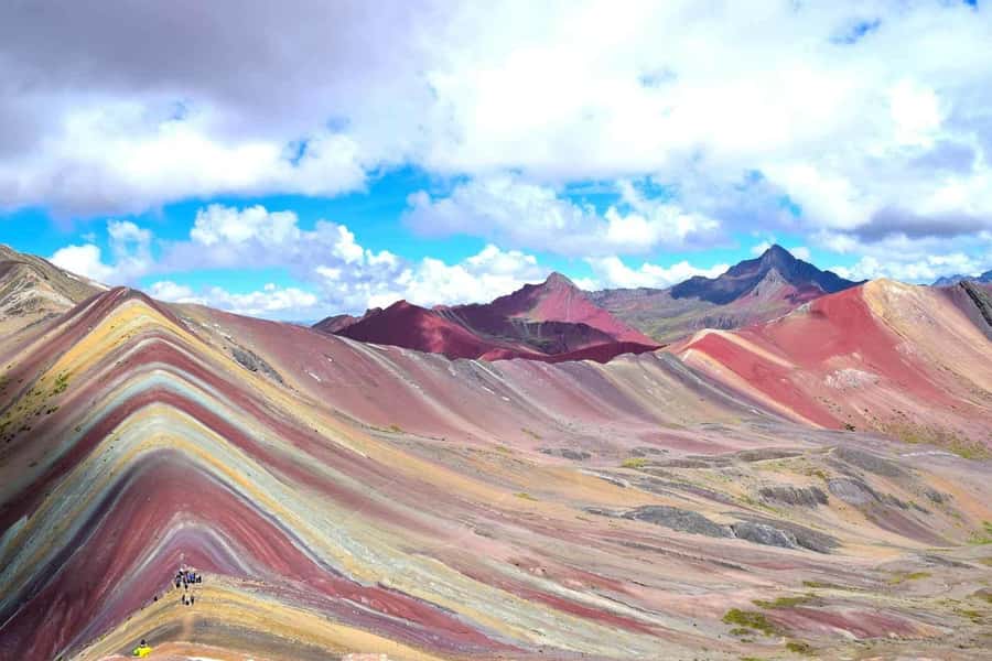 Cusco: 6-Day Andean Jewels Experience - Rainbow Mountain at 5,020 m: Color Requires Cold-Weather Breathing