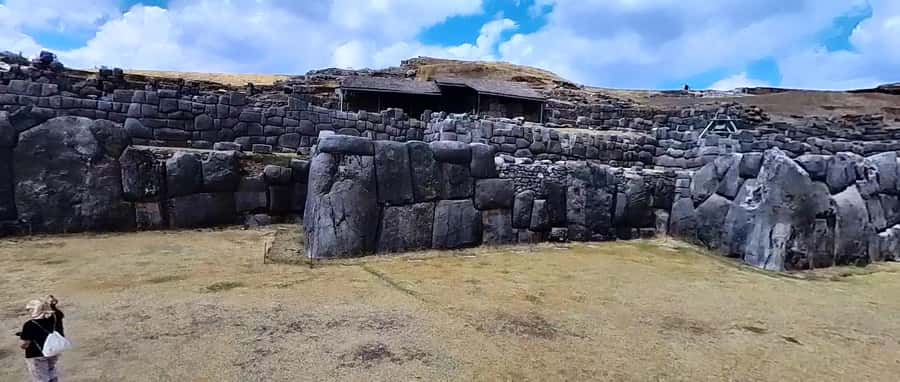 Cusco : Half-Day Explore Inca Ruins qoricancha sacsayhuaman - Tambomachay: Water, Stone, and Inca Practical Genius