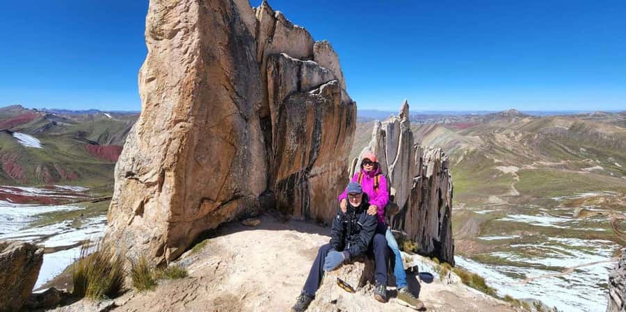 Cusco : Palcoyo - Rainbow Mountain Hidden Sister - Arriving at Palcoyo (4,200 m): Stone Forest Views and a Pleasant Start