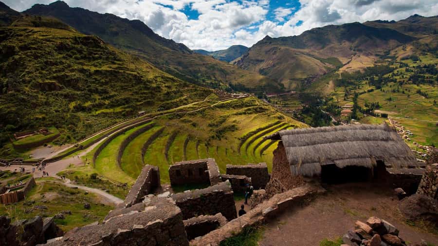 Cusco: Pisac, Sacsayhuaman, Q'enqo, and Tambomachay Tour - Pisac market and archaeological park: where the Sacred Valley feels real