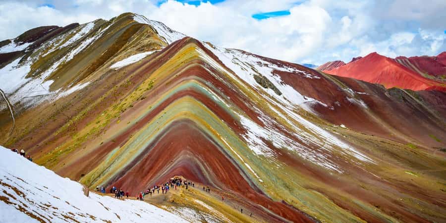 Cusco: Rainbow Mountain and viewpoint red valley ( optional) - The Montaña de Colores hike from the Estacionamiento area