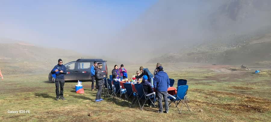 Cusco: Rainbow Mountain & Red Valley Tour with Picnic meals - The downhill and the picnic lunch: why this meal timing is smart