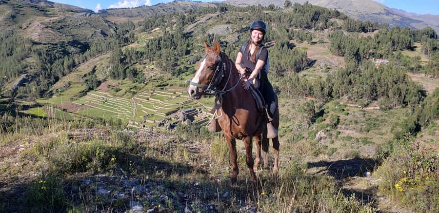 Cusco: Sacsayhuaman Guided Tour and 1-Hour Horseback Ride - Cusco pickup and a tight 4-hour flow