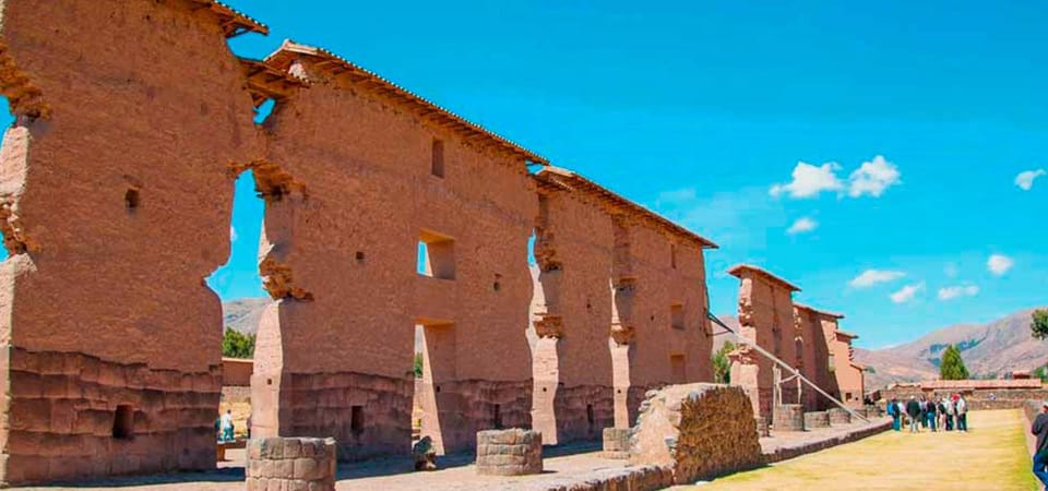Cusco: Scenic Route of the Sun to Puno with Buffet Lunch - Abra La Raya: the high pass viewpoint where regions meet
