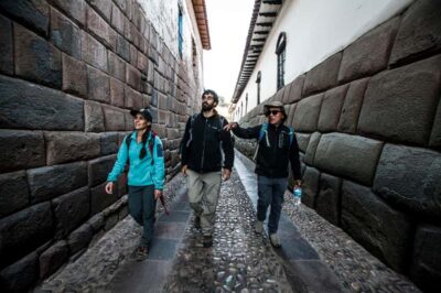 Cusco: Walking Tour Cusco - The Twelve-angled stone: Inca precision you can clock in minutes