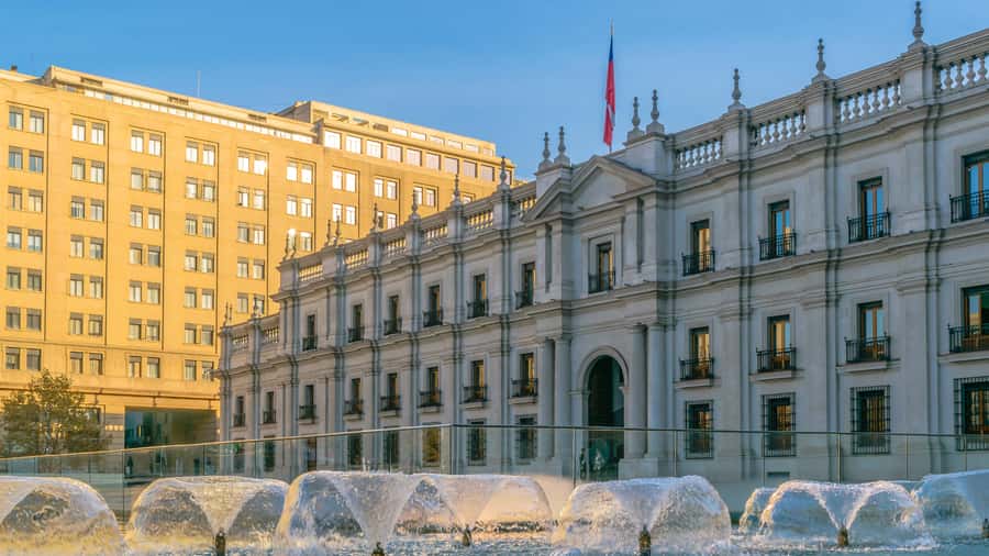 Dia Completo en Santiago: Museo+San Cristobal+City Tour - Metropolitan Park and San Cristóbal Hill: views first, with a real choice