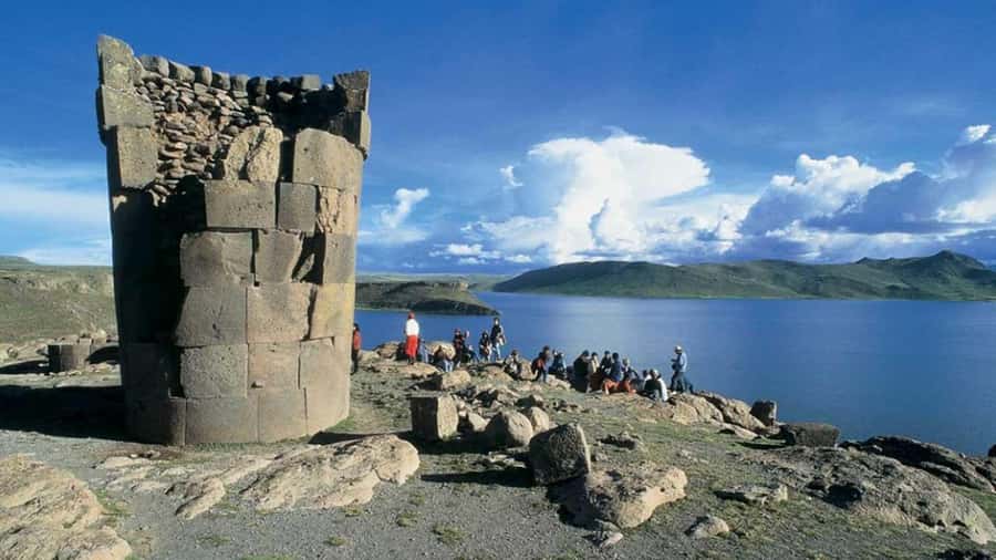 Discover the Celestial Wonder of Sillustani: Towers of Time - Timing, pickup, and the one-day rhythm from Puno