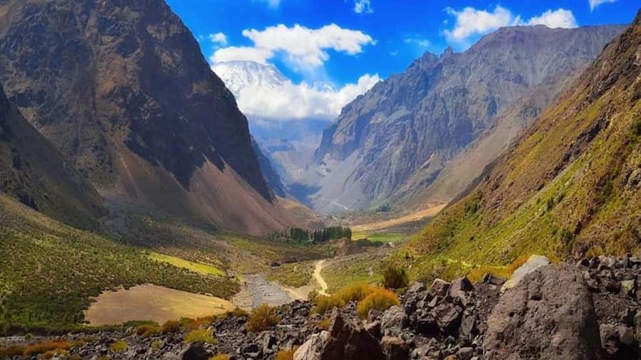 Embalse del Yeso, Cajon del Maipo - Tinoco Tunnel: A Quick Stop Worth Using for Photos
