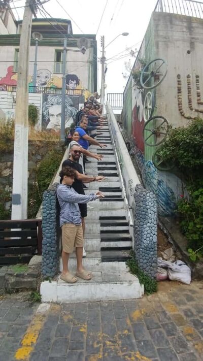Exclusive Coastal Tour: Valparaíso, Viña del Mar & Reñaca - The morning start: pickup points and how the bus time helps