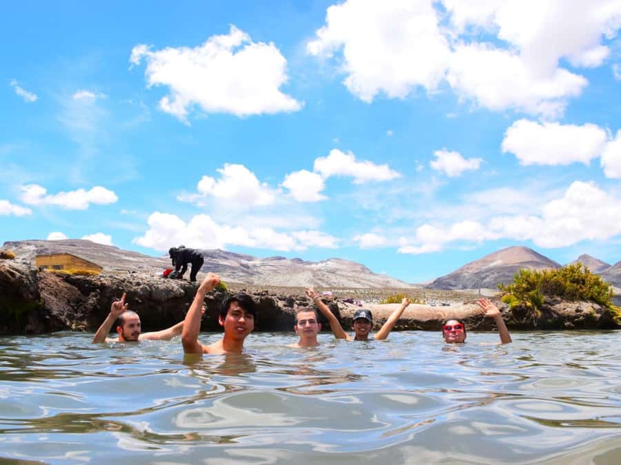 Excursion Salinas Lagoon and National - Optional mini thermal pools: a small add-on for the morning finish