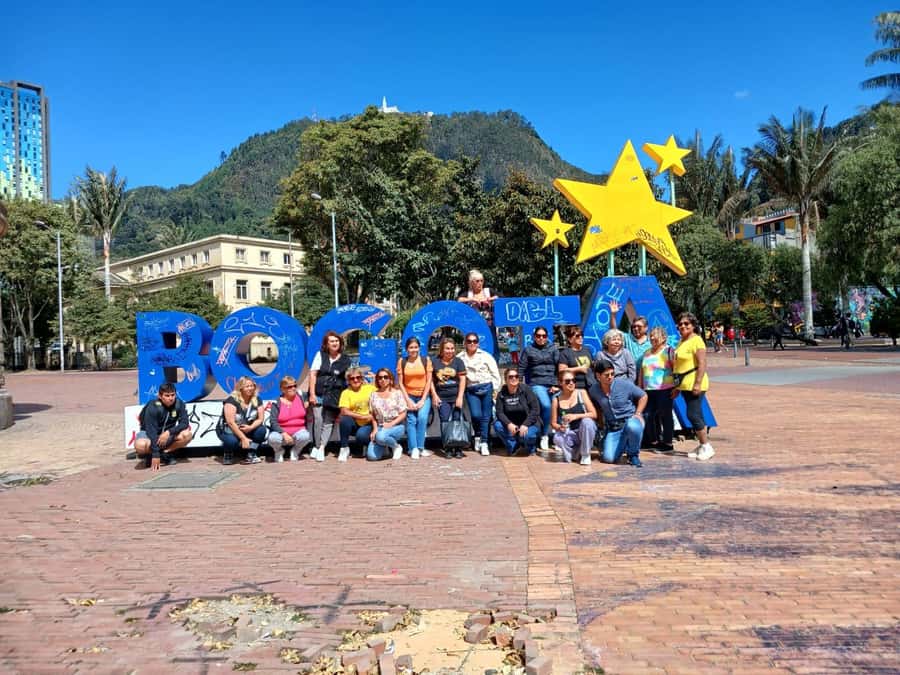 Free Walking Tour Bogotá: Arte, Historia y Café - La Concordia Market Square: fruit and juice as a lesson, not a snack