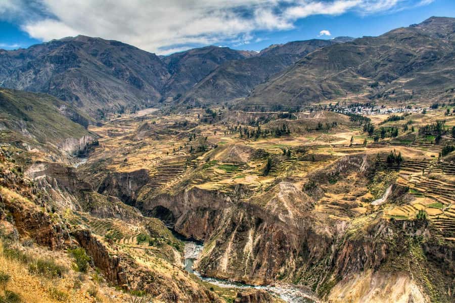 From Arequipa: Colca Valley & Thermal Baths Small-Group Trip - Van comfort and timing: how to survive the long hours