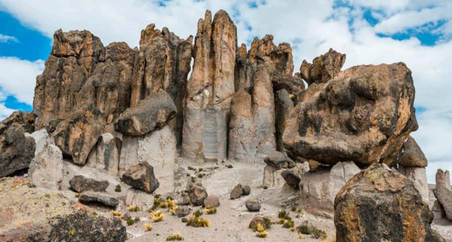 From Arequipa: Road to Pillones Waterfall - Guide Quality: What Makes the Experience Feel Smooth