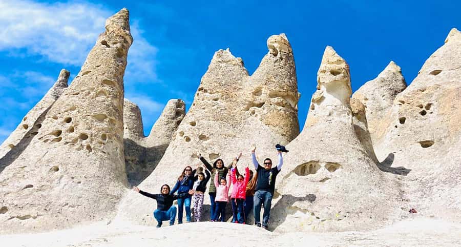 From Arequipa: Road to Pillones Waterfall - Pampa de Arrieros and Patahuasi Stops: Snacks, Faces, and Local Timing