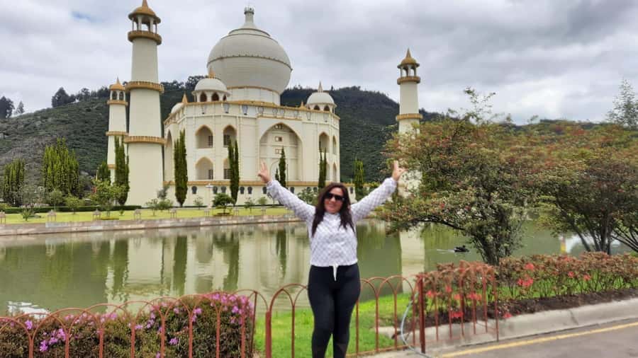 From Bogota: Excursion to Jaime Duque Park - Jaime Duque Park: a Taj Mahal and zoo day near Bogotá