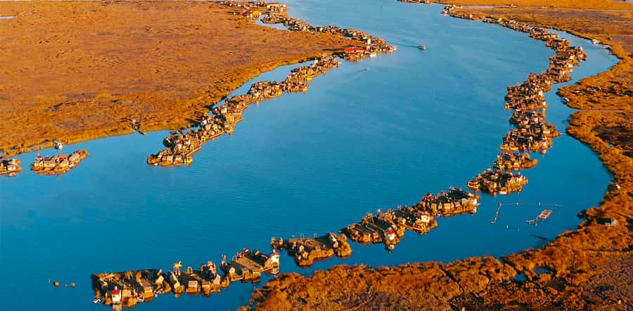 From Cusco: 3-Night Lake Titicaca Excursion - Uros Floating Islands: totora reed worlds and a lesson in adaptation