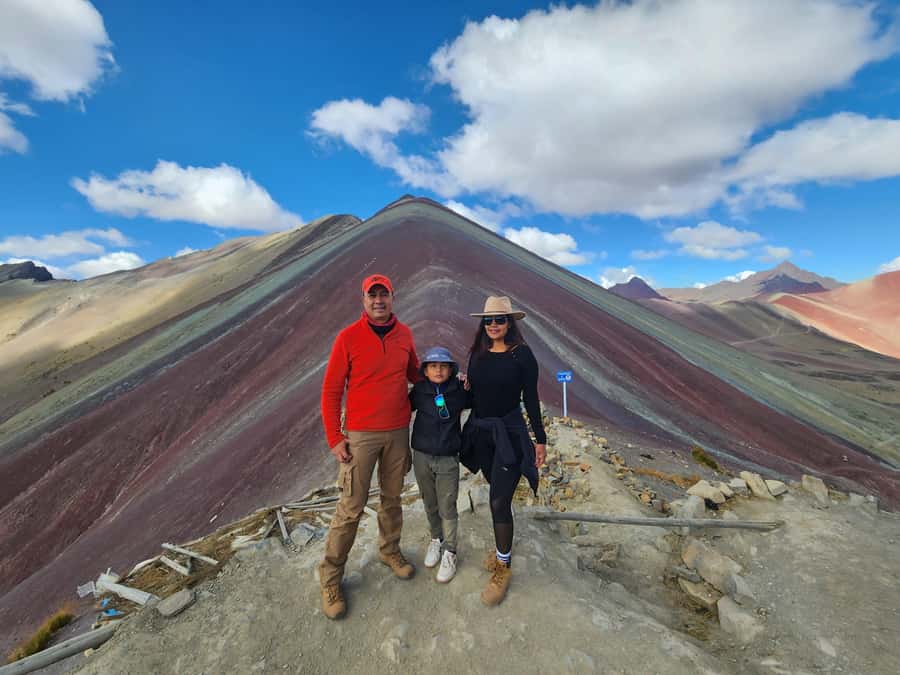 From Cusco: Full Day tour to Rainbow mountain and Red Valley - Guide Style and Inca Context: More Than Just a Walk
